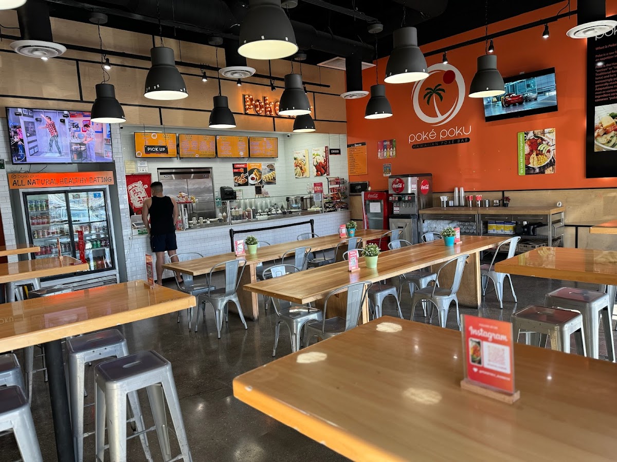 Poke Poku Hawaiian Poke Bar At Rainbow Boulevard